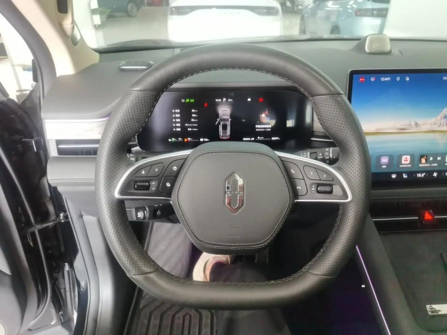 Hima AITO M7 2024 1.5T Intelligent Driving Rear-Drive Max Edition 5 Seats — миниатюра 13