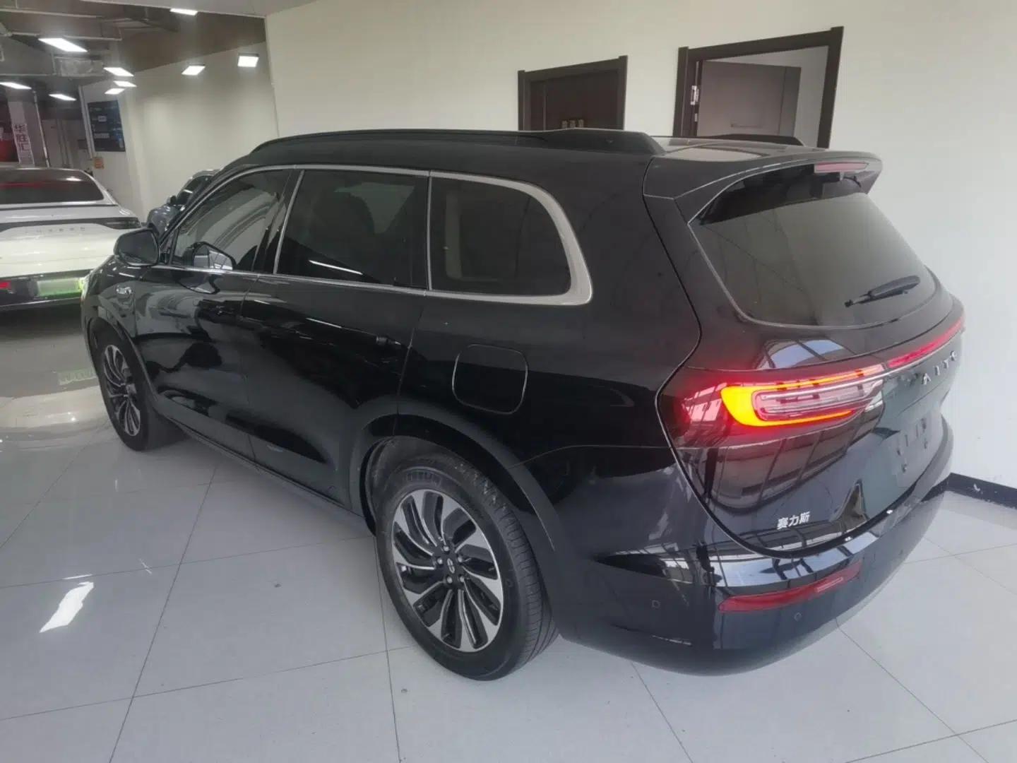 Hima AITO M7 2024 1.5T Intelligent Driving Rear-Drive Max Edition 5 Seats — миниатюра 4