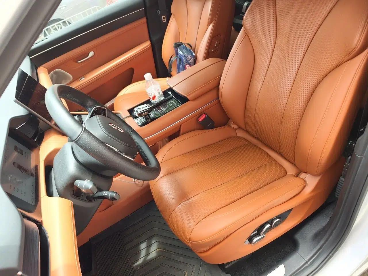 Hima AITO M7 2024 1.5T Intelligent Driving 4WD Pro Edition 5 Seats — миниатюра 15