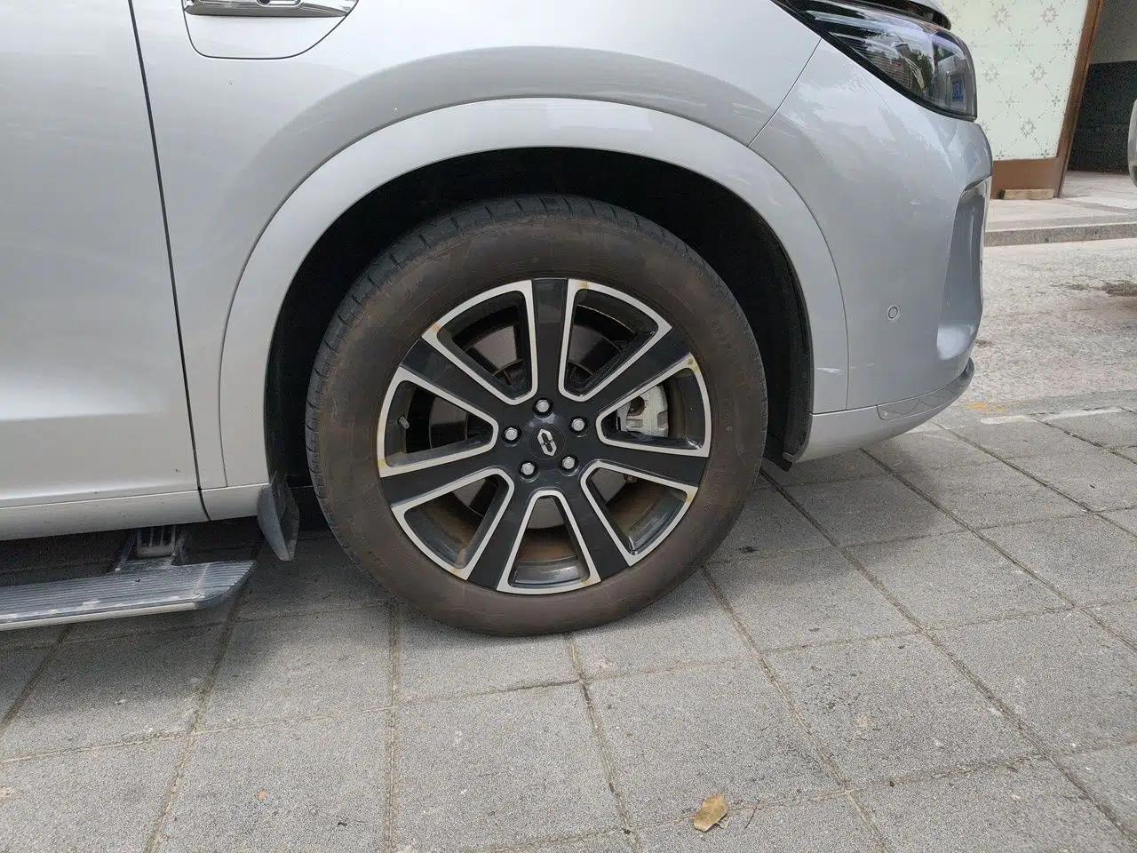 Hima AITO M7 2024 1.5T Intelligent Driving 4WD Pro Edition 5 Seats — миниатюра 8