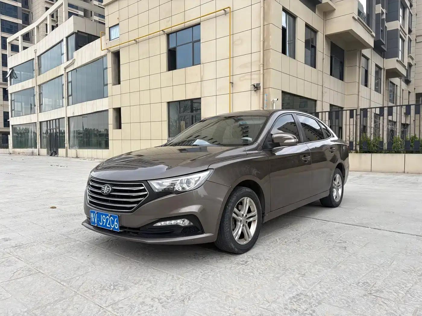 Besturn B30 2016 1.6L Manual Deluxe Edition — миниатюра 1
