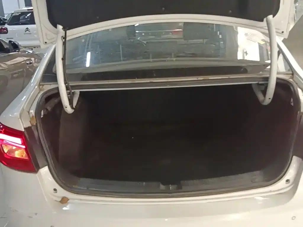 Bestune B30 2019 1.6L Automatic Comfort Model — миниатюра 19