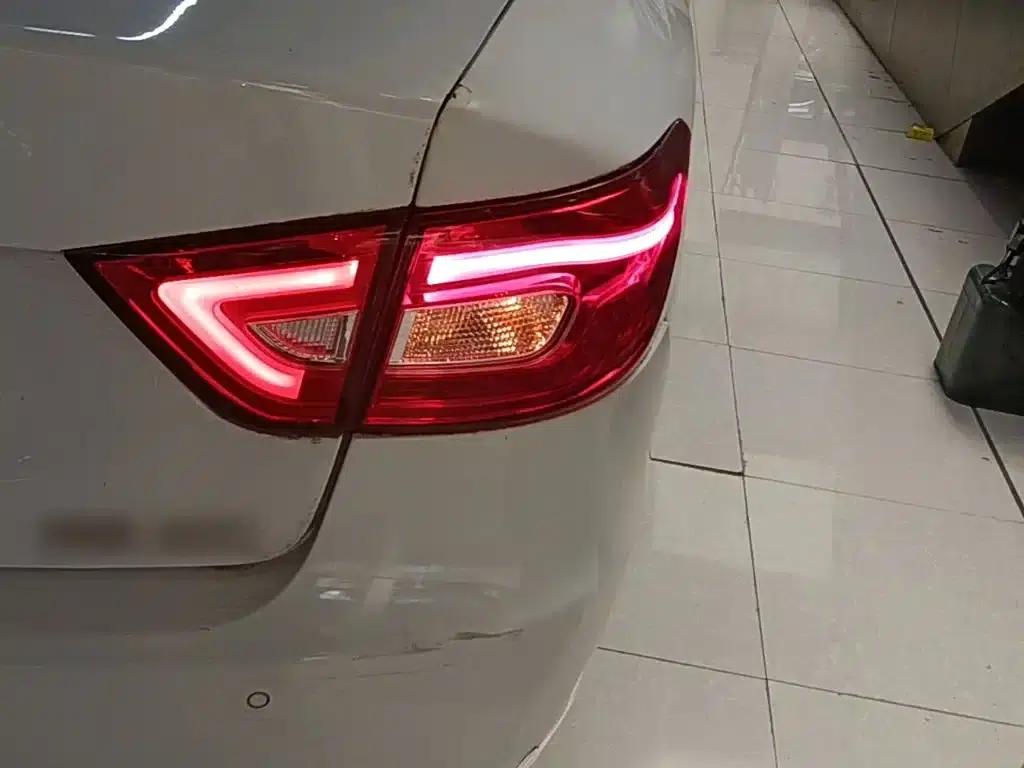 Bestune B30 2019 1.6L Automatic Comfort Model — миниатюра 8
