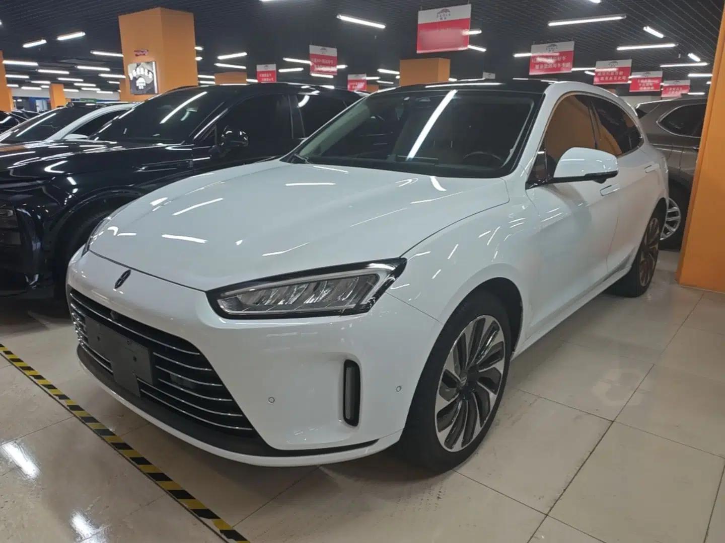 Hima AITO M5 2022 Extended-Range Four-Wheel Drive Performance Version — миниатюра 1