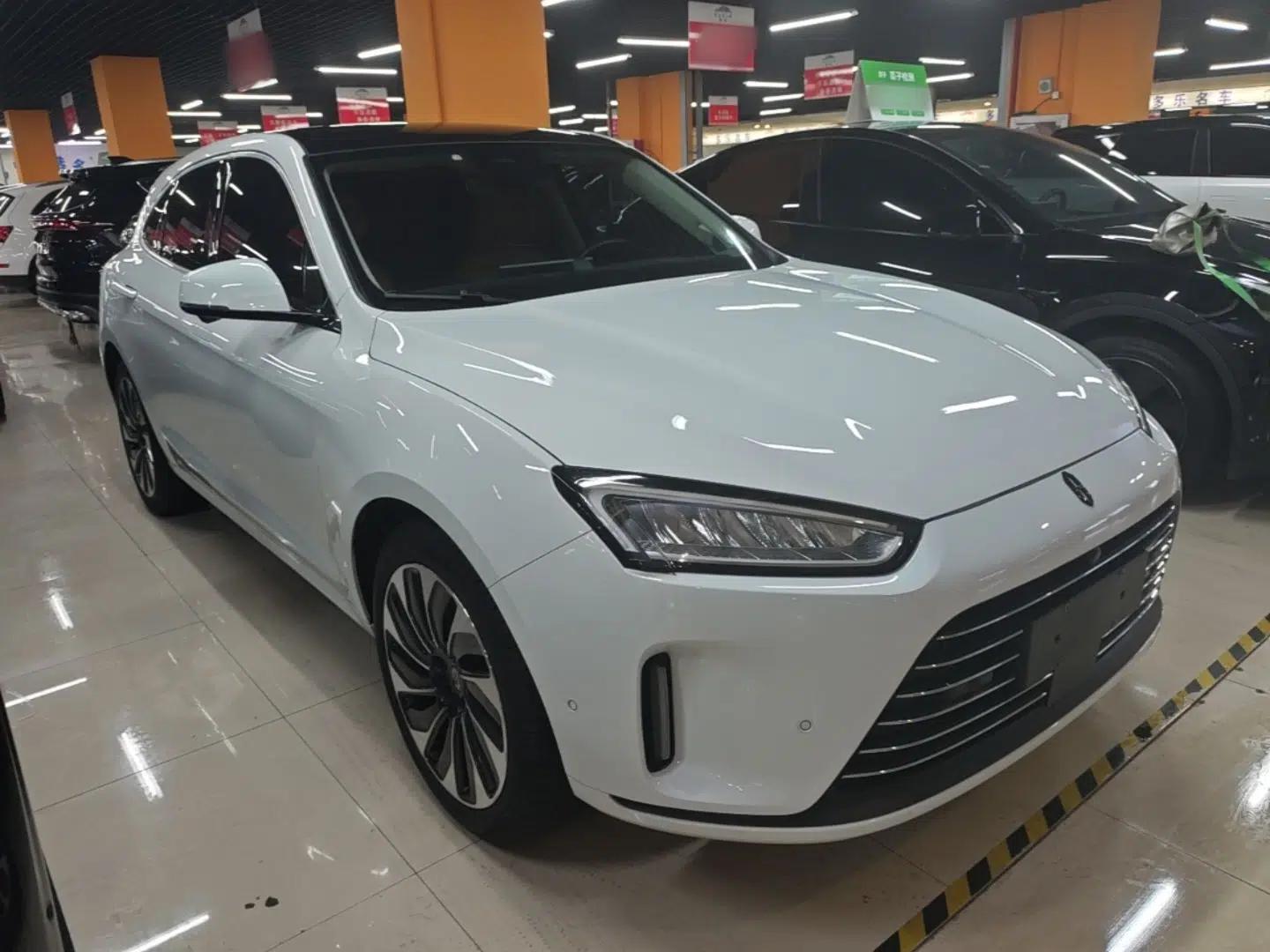 Hima AITO M5 2022 Extended-Range Four-Wheel Drive Performance Version — миниатюра 3