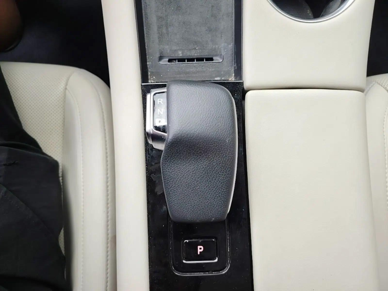 Hima AITO M5 2022 Range-Extended Rear-Drive Standard Version — миниатюра 16