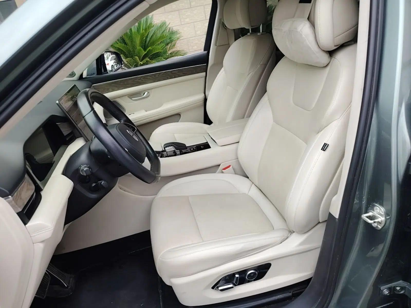 Hima AITO M5 2022 Range-Extended Rear-Drive Standard Version — миниатюра 17