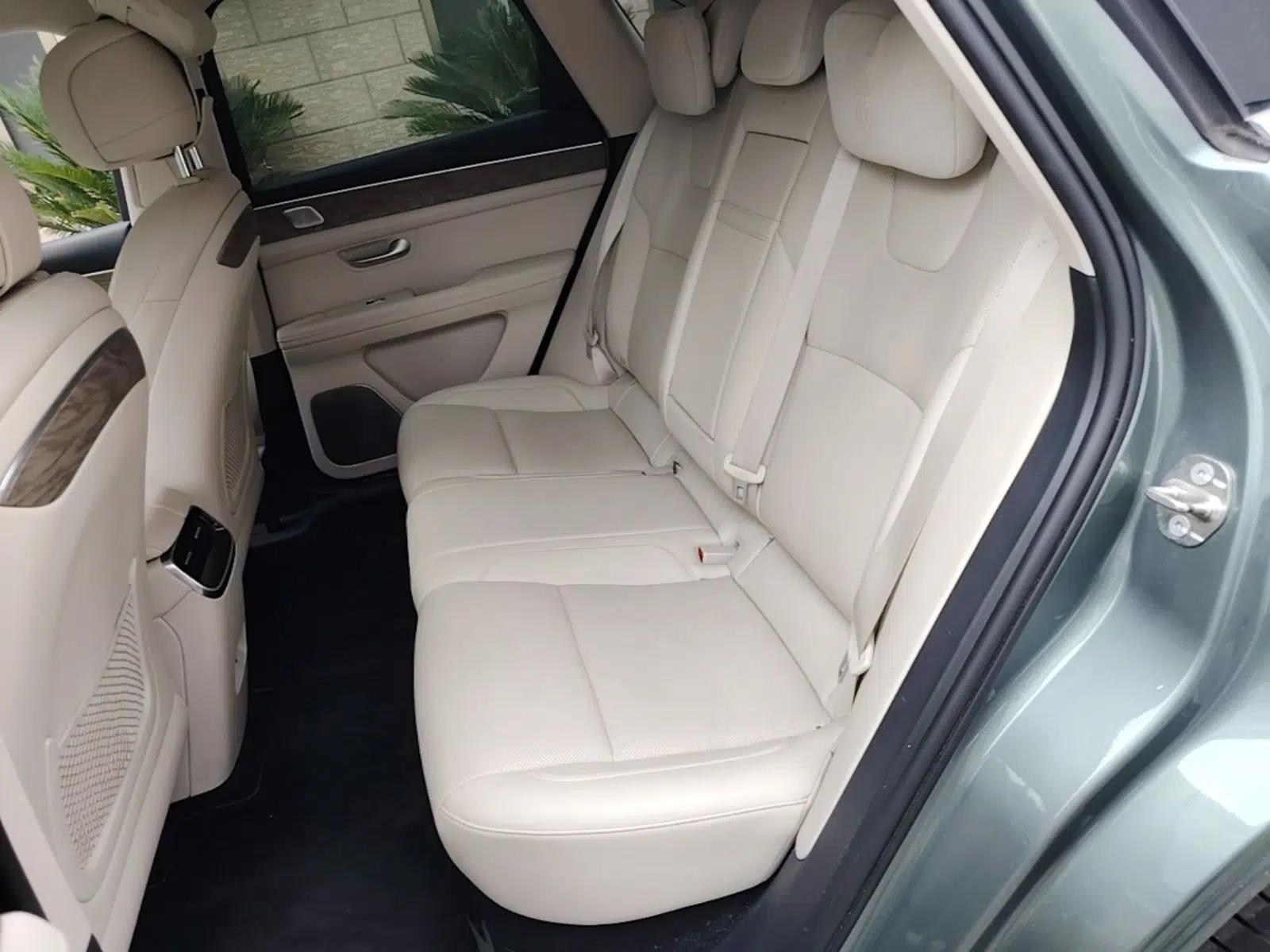 Hima AITO M5 2022 Range-Extended Rear-Drive Standard Version — миниатюра 20