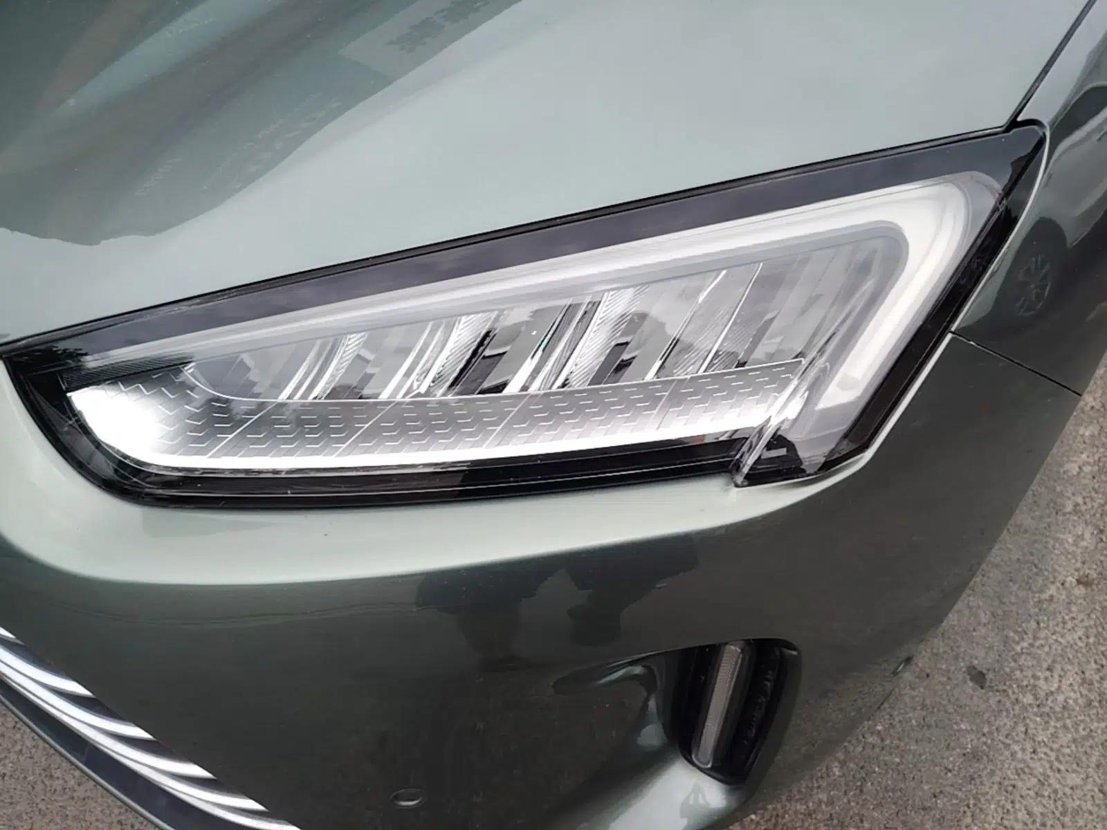 Hima AITO M5 2022 Range-Extended Rear-Drive Standard Version — миниатюра 8
