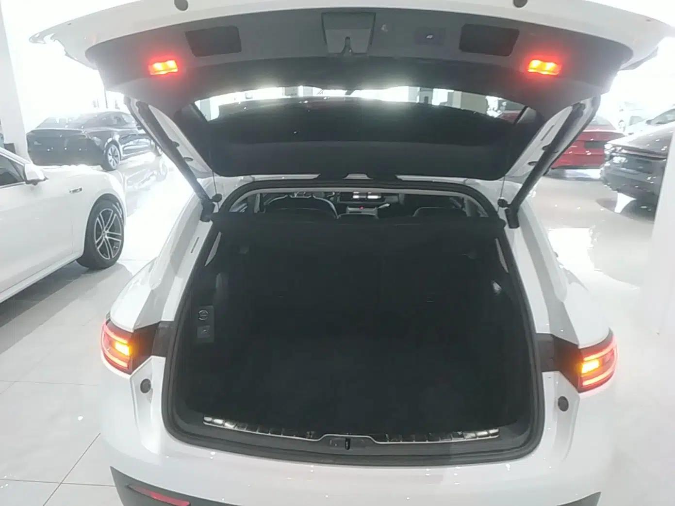 Hima AITO M5 2022 Range-Extended Rear-Drive Standard Version — миниатюра 22