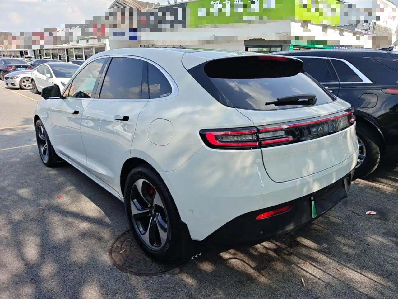 Hima AITO M5 2022 Extended-Range Four-Wheel Drive Performance Version — миниатюра 13