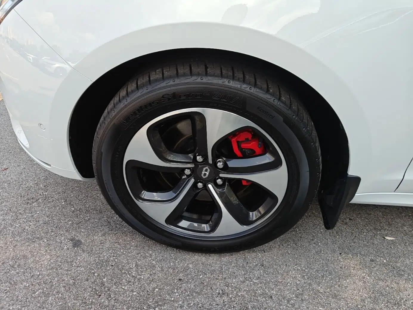 Hima AITO M5 2022 Extended-Range Four-Wheel Drive Performance Version — миниатюра 15