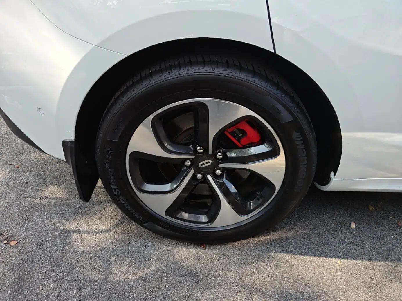 Hima AITO M5 2022 Extended-Range Four-Wheel Drive Performance Version — миниатюра 16