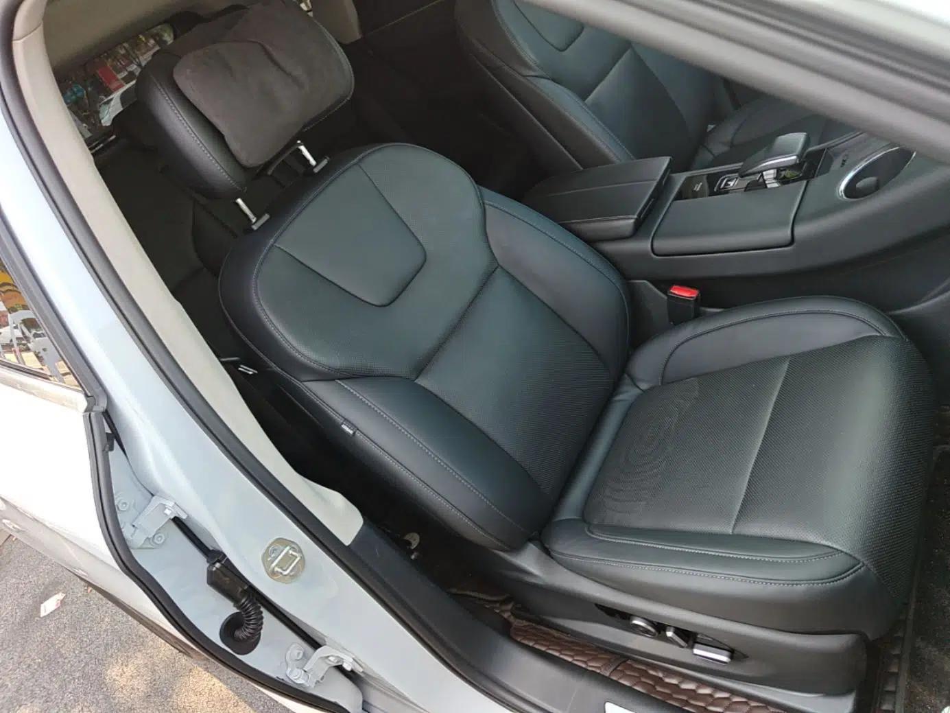 Hima AITO M5 2022 Extended-Range Four-Wheel Drive Performance Version — миниатюра 24