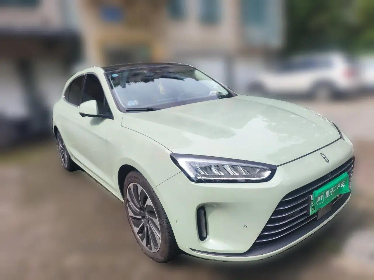 Hima AITO M5 2022 Extended-Range Four-Wheel Drive Performance Version — миниатюра 3