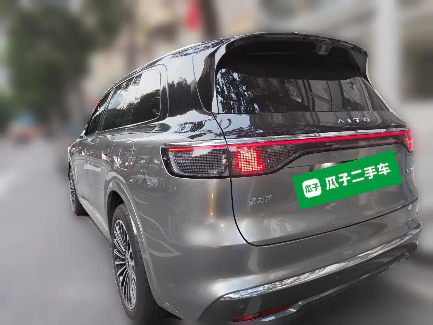 Hima AITO M8 2025 Model, Pure Electric Max+ Five-Seat All-Wheel-Drive Version — миниатюра 4