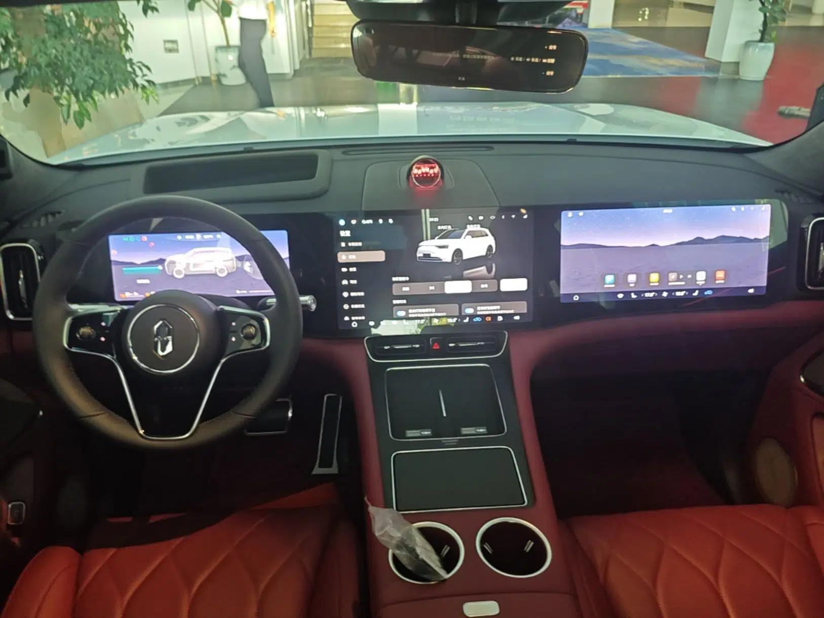 Hima AITO M8 2025 Extended-Range Max+ Version 53.4 kWh 6-Seater Edition — миниатюра 12