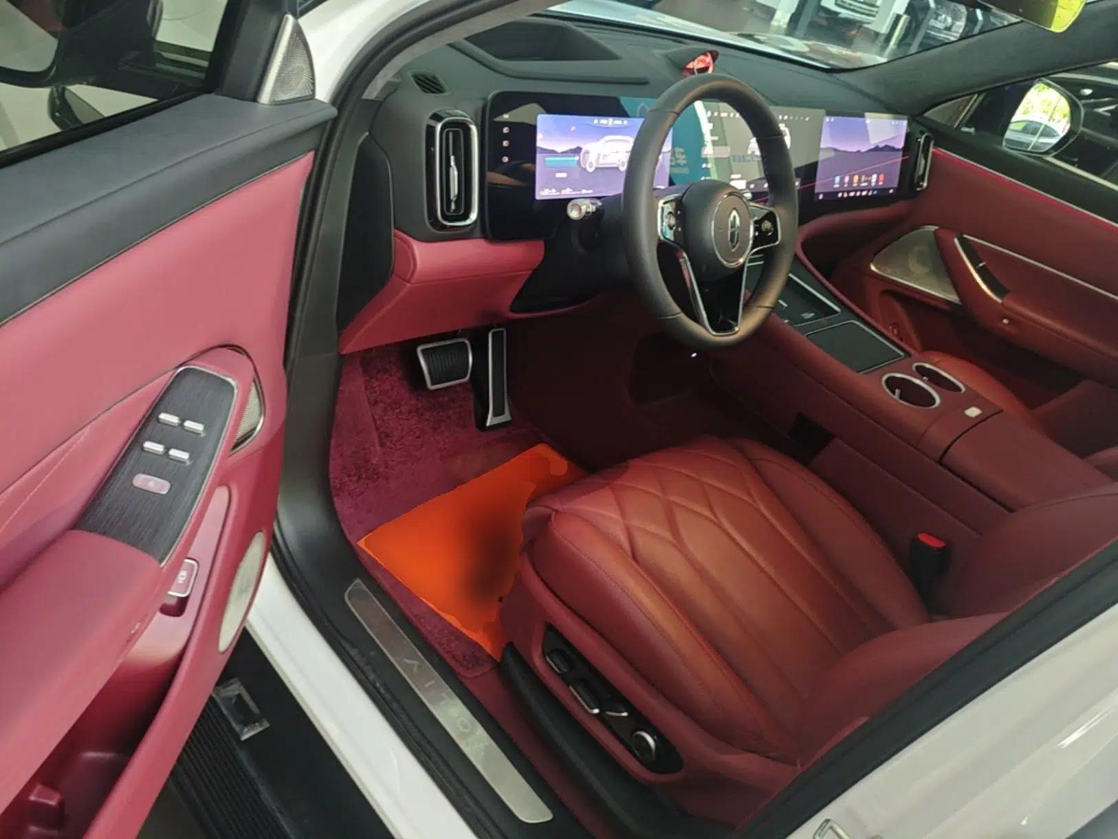 Hima AITO M8 2025 Extended-Range Max+ Version 53.4 kWh 6-Seater Edition — миниатюра 18