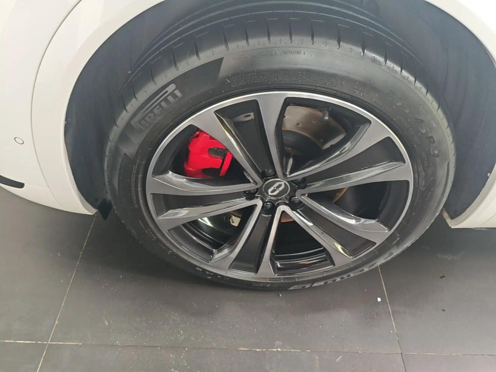 Hima AITO M8 2025 Extended-Range Max+ Version 53.4 kWh 6-Seater Edition — миниатюра 10