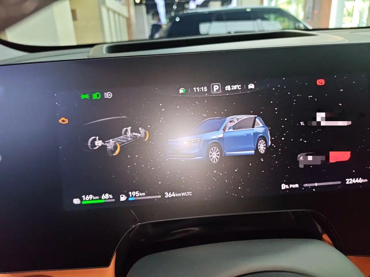 Hima AITO M8 2025 Extended-Range Max+ Version 53.4 kWh 6-Seater Edition — миниатюра 11
