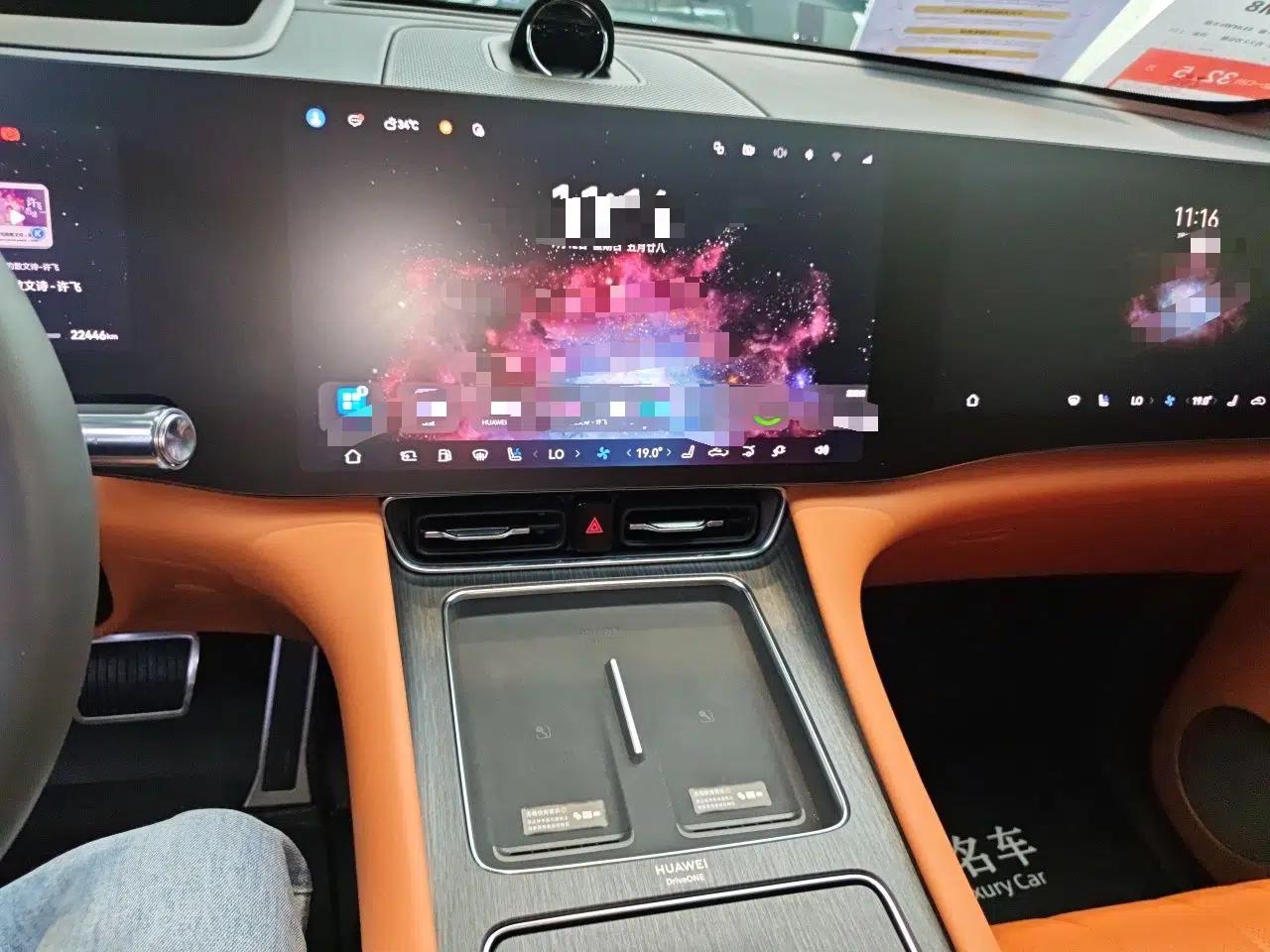 Hima AITO M8 2025 Extended-Range Max+ Version 53.4 kWh 6-Seater Edition — миниатюра 13