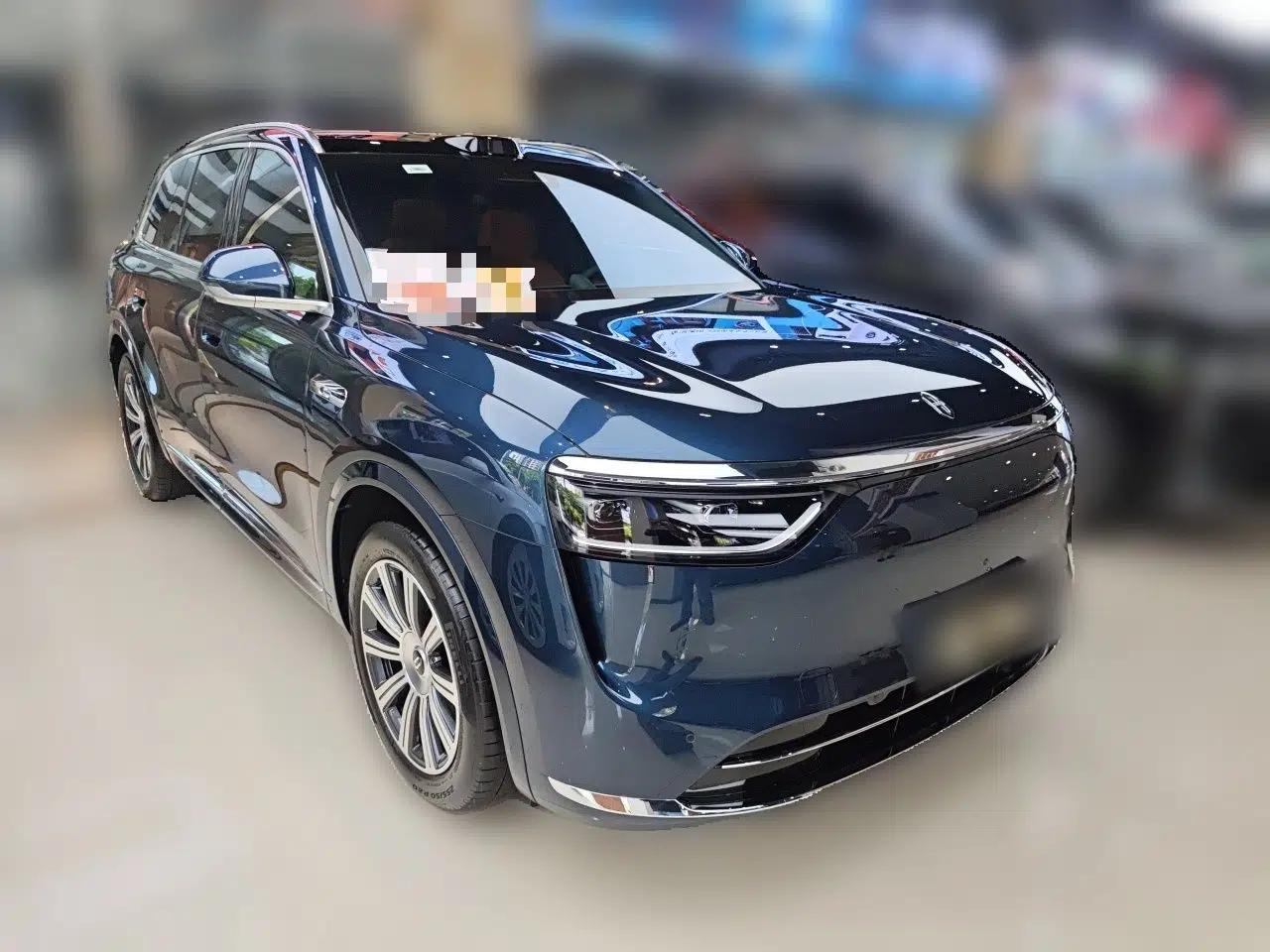Hima AITO M8 2025 Extended-Range Max+ Version 53.4 kWh 6-Seater Edition — миниатюра 3