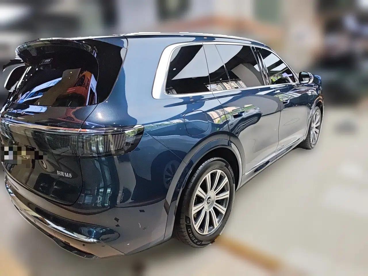 Hima AITO M8 2025 Extended-Range Max+ Version 53.4 kWh 6-Seater Edition — миниатюра 6