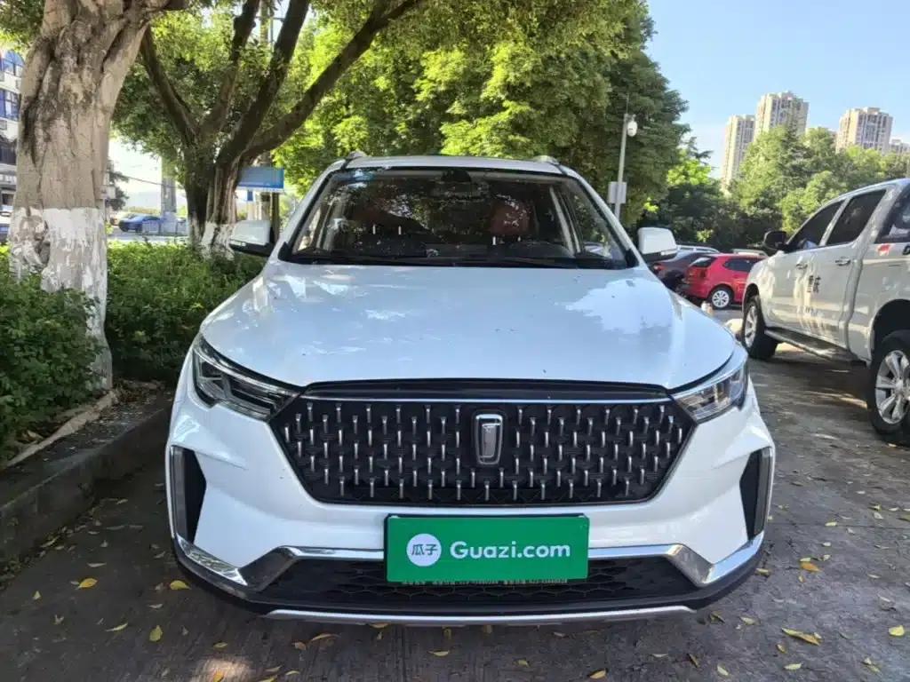 Bestune T33 2019 1.6L Automatic Deluxe Edition (National VI Emission Standard) — миниатюра 3
