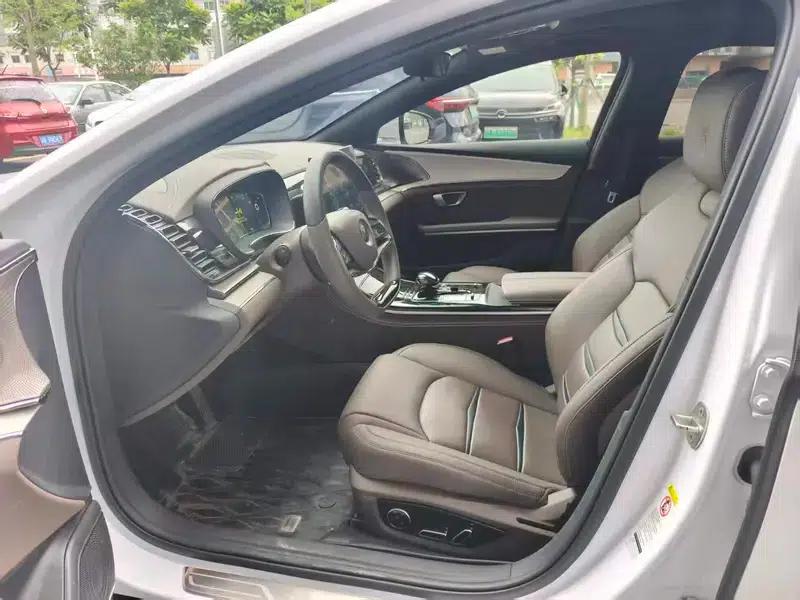 Han EV 2020 Extended Range Luxury Edition — миниатюра 12