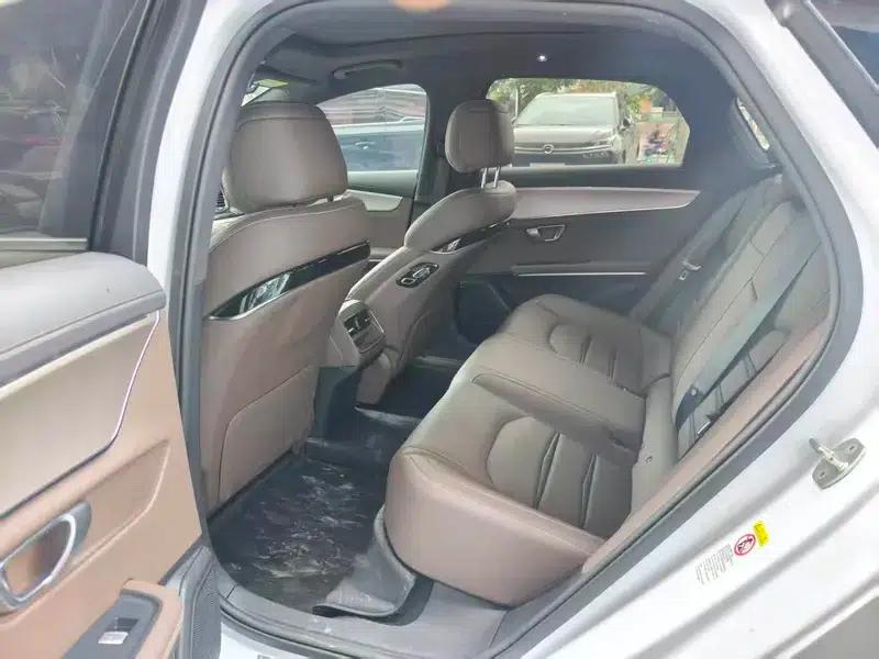 Han EV 2020 Extended Range Luxury Edition — миниатюра 13