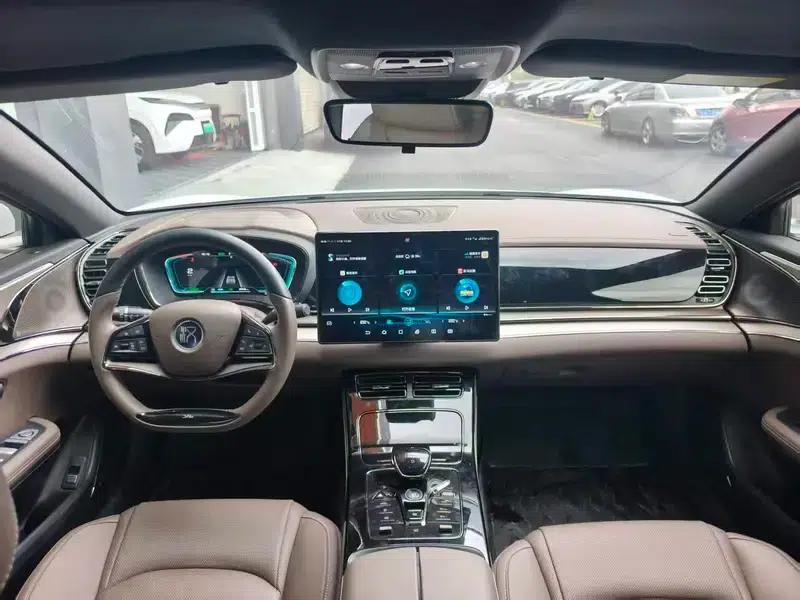 Han EV 2020 Extended Range Luxury Edition — миниатюра 10