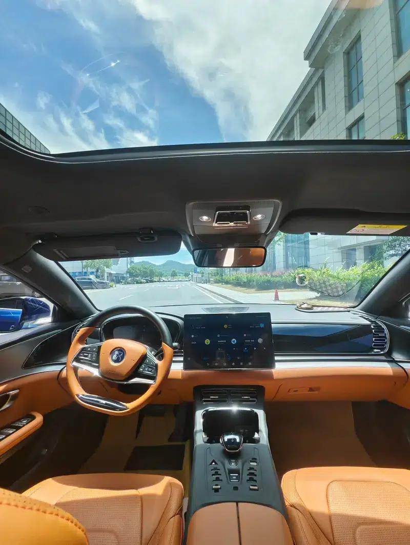 Han EV 2022 Genesis Edition 715KM Deluxe Model — миниатюра 6