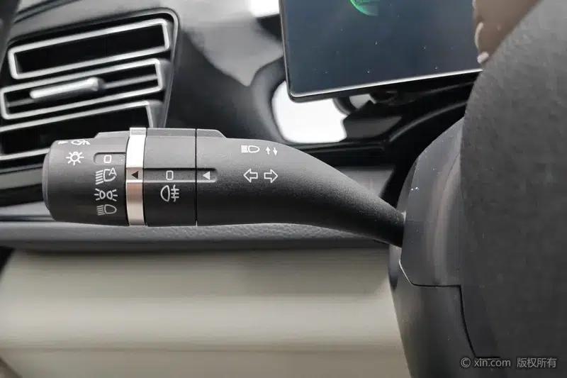 Qin PLUS DM 2023 DM-i Champion Edition 55KM Leading Model — миниатюра 15