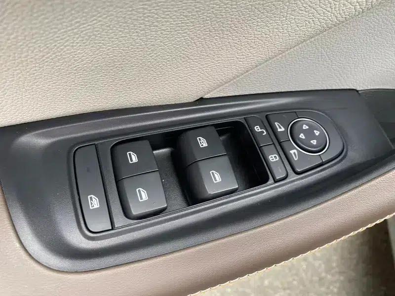Qin PLUS DM 2024 Glory Edition DM-i 55KM Leading Model — миниатюра 11