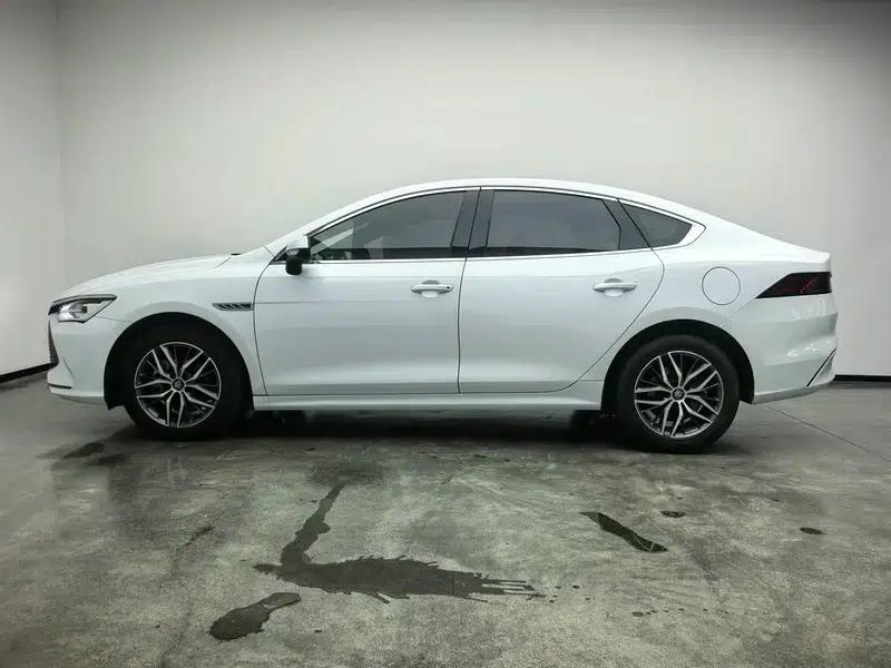 Qin PLUS DM 2021 DM-i 120KM Premium Edition — миниатюра 4