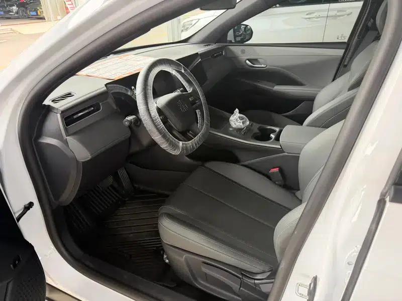 Qin PLUS DM 2025 Intelligent Driving Edition DM-i 55KM Leading Model — миниатюра 14
