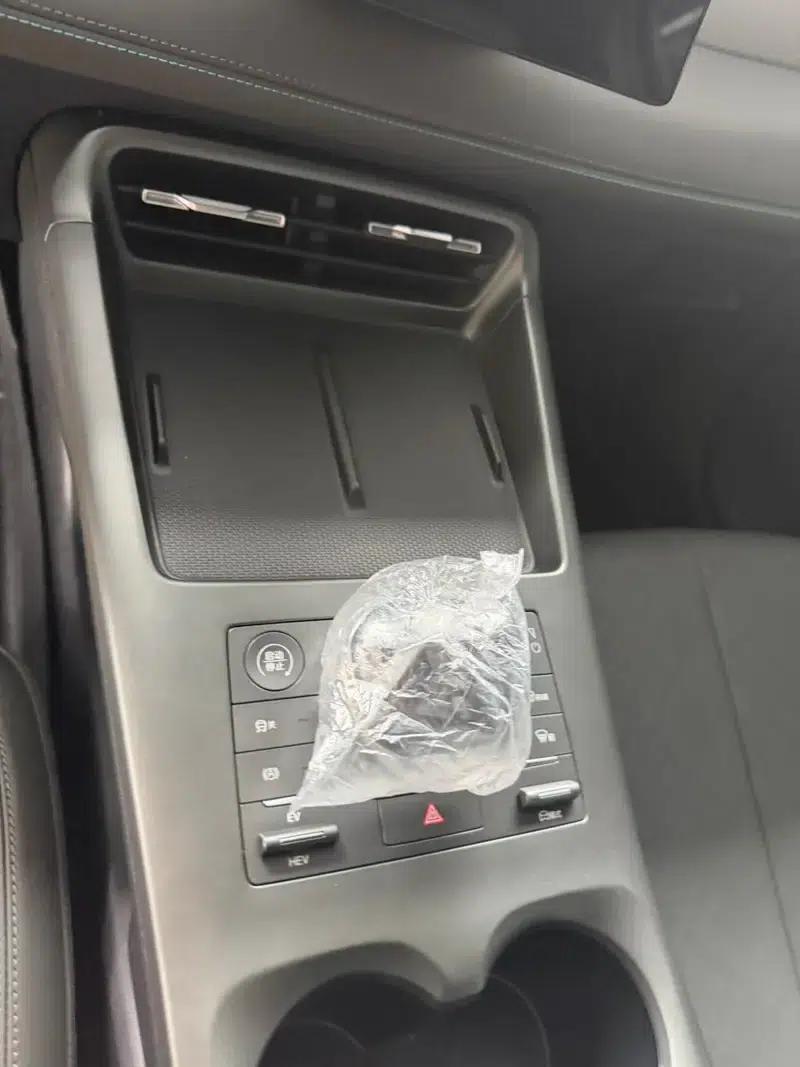 Qin PLUS DM 2025 Intelligent Driving Edition DM-i 55KM Leading Model — миниатюра 9
