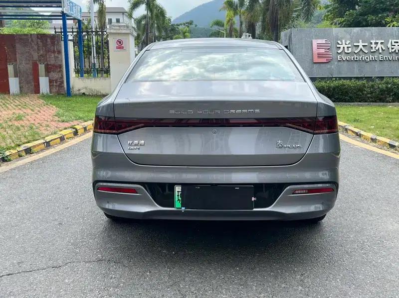 Qin PLUS DM 2024 Glory Edition DM-i 55KM Leading Model — миниатюра 5