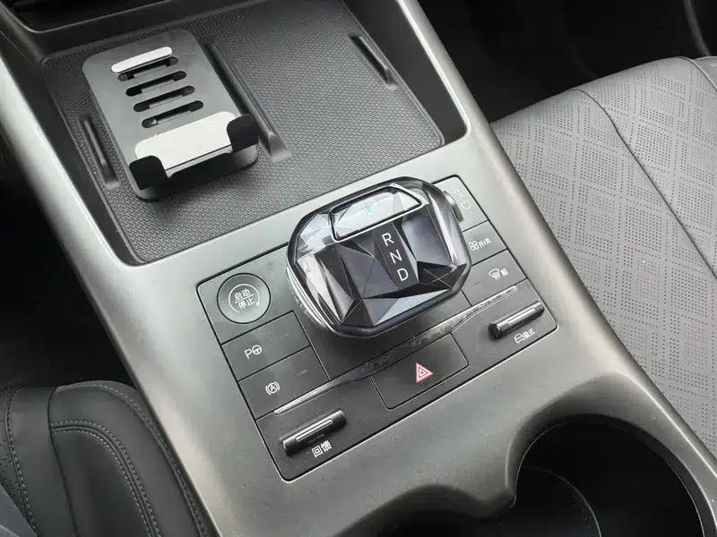 Qin PLUS EV 2025 Smart Driving Edition 510KM Leading Model — миниатюра 17