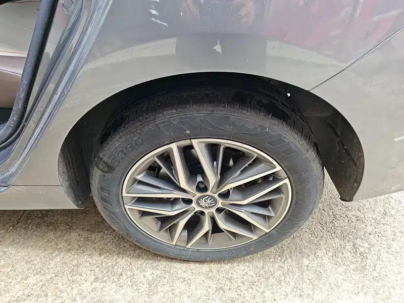 Qin PLUS EV 2024 Glory Edition 420KM Superior Model — миниатюра 21