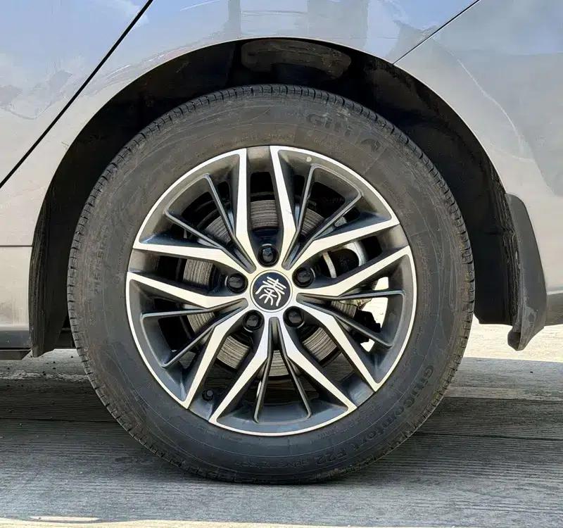 Qin PLUS EV 2023 Champion Edition 510KM Leading Model — миниатюра 5