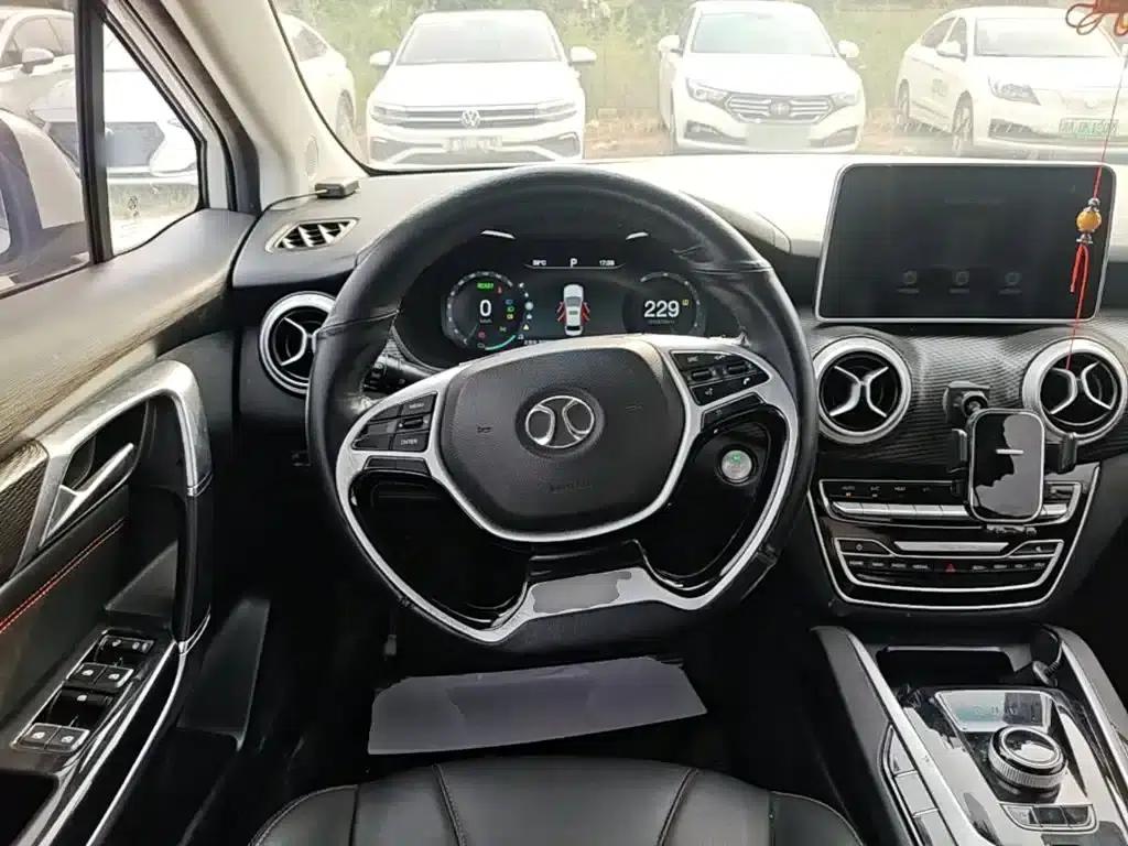 Beijing EU5 2019 R500 Smart Wind Edition — миниатюра 11