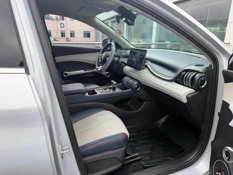 Yuan Plus 2022 430KM Luxury — миниатюра 10