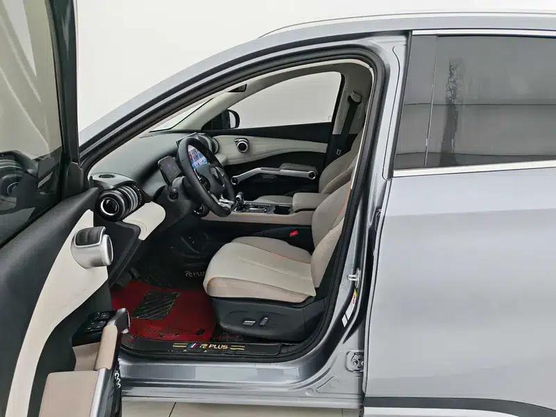 Yuan Plus 2023 Champion Edition 430KM Leading Model — миниатюра 10
