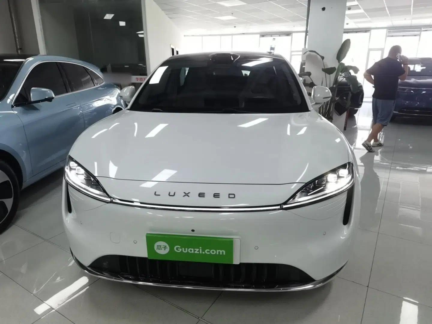 Hima Luxeed R7 2024 All-Electric 802 km Max — миниатюра 2