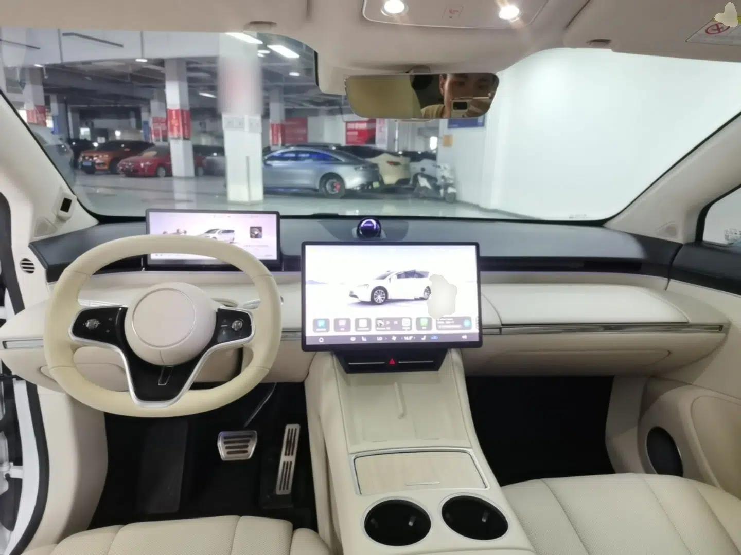 Hima Luxeed R7 2024 All-Electric 802 km Max — миниатюра 12