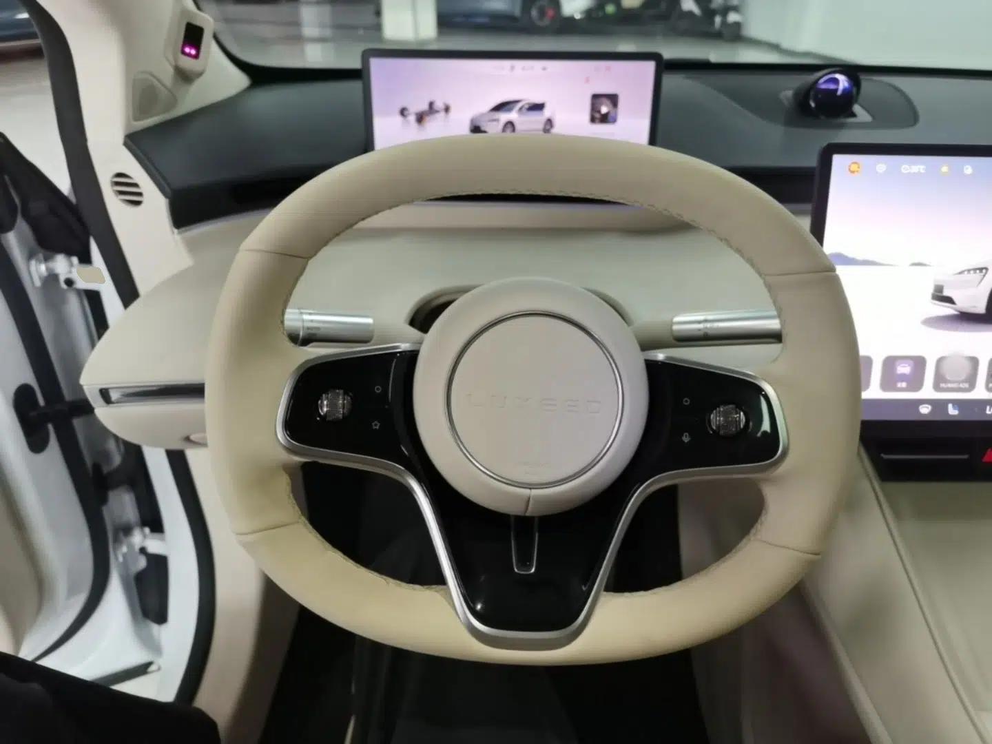 Hima Luxeed R7 2024 All-Electric 802 km Max — миниатюра 13