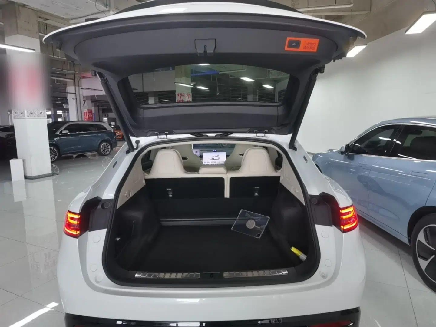 Hima Luxeed R7 2024 All-Electric 802 km Max — миниатюра 22
