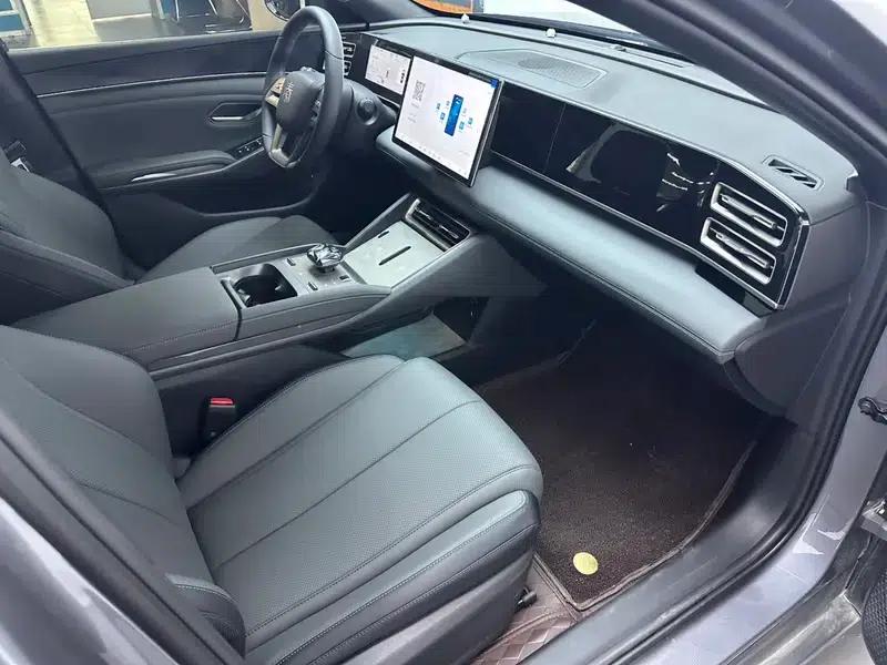 Qin L DM 2025 Smart Driving Edition DM-i 80KM Leading Model — миниатюра 8