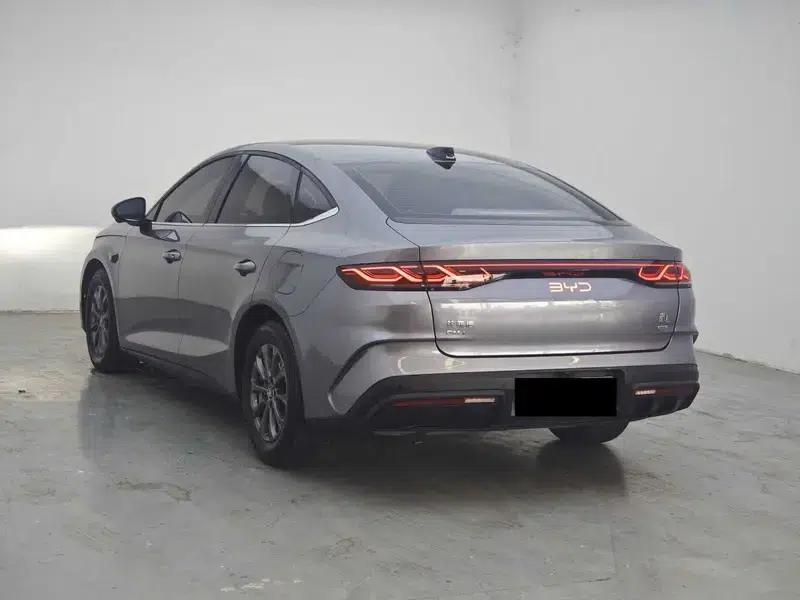 Qin L DM 2025 Smart Driving Edition DM-i 80KM Leading Model — миниатюра 4